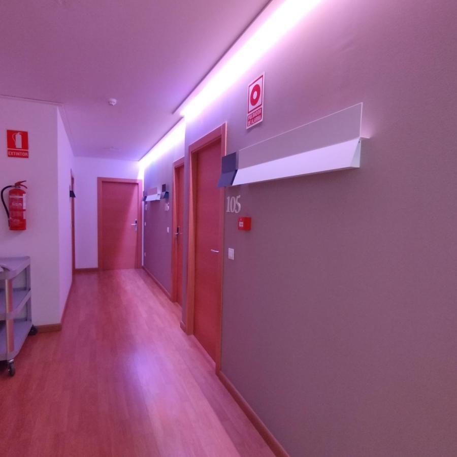 Hello Villarreal Suites Vila-real Exterior foto