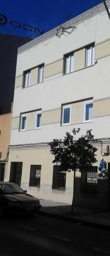 Hello Villarreal Suites Vila-real Exterior foto